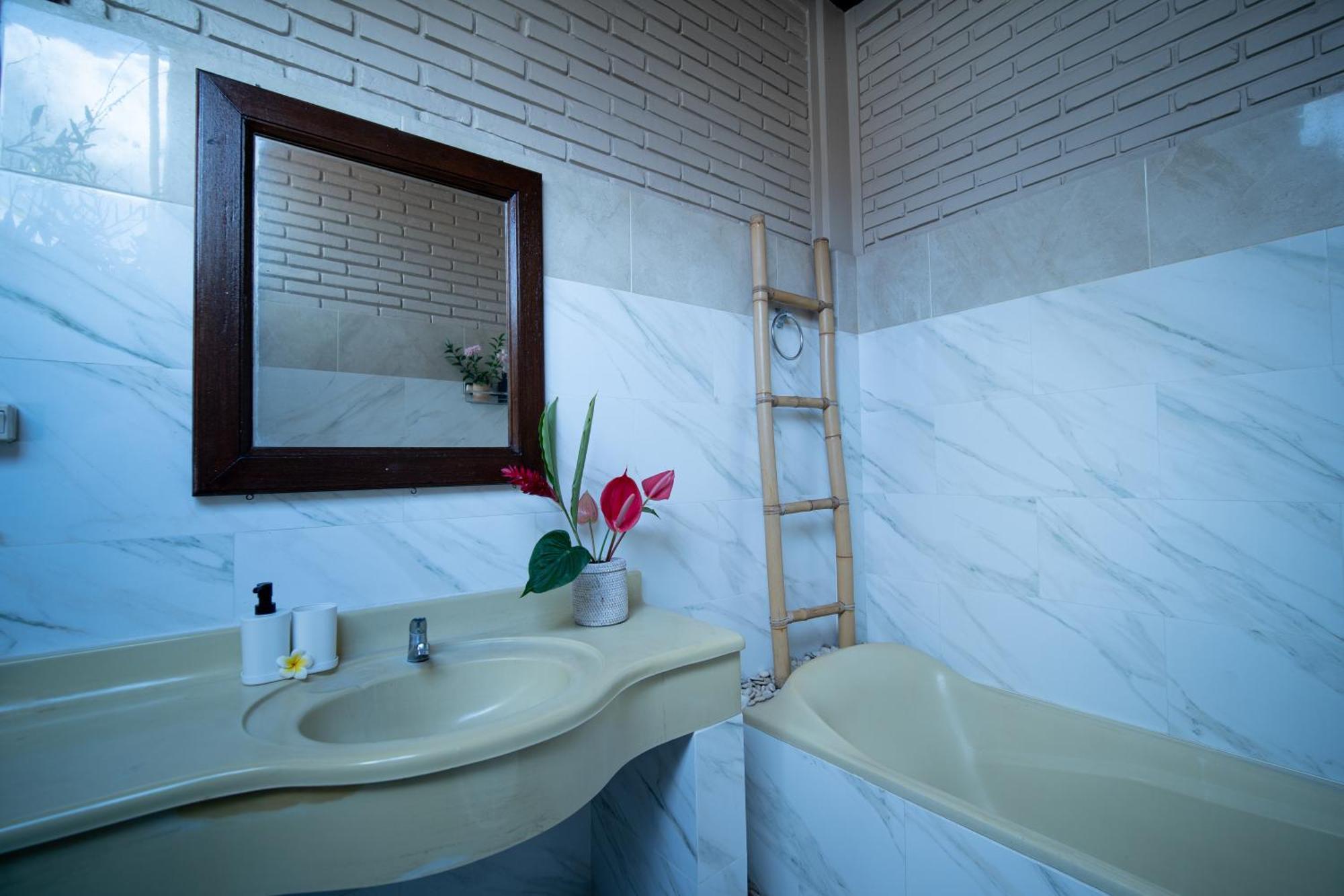 Puri Bayu Hotel Ubud Eksteriør billede